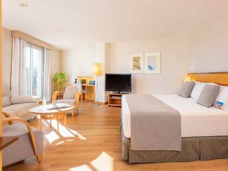 Hotel Castellon Center Affiliated By Melia Castellón de la Plana Dış mekan fotoğraf
