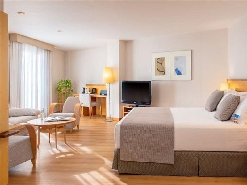 Hotel Castellon Center Affiliated By Melia Castellón de la Plana Dış mekan fotoğraf