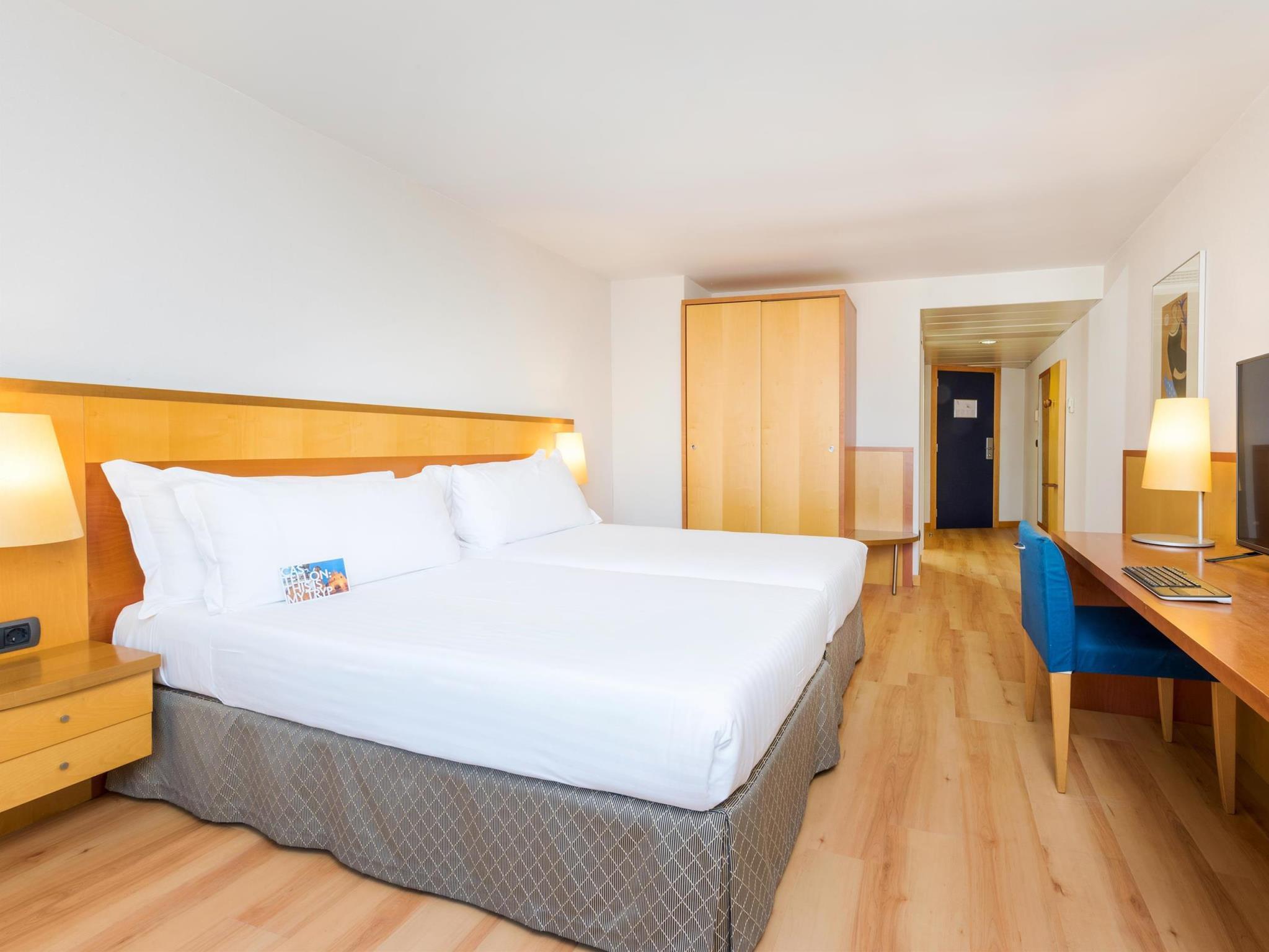Hotel Castellon Center Affiliated By Melia Castellón de la Plana Dış mekan fotoğraf
