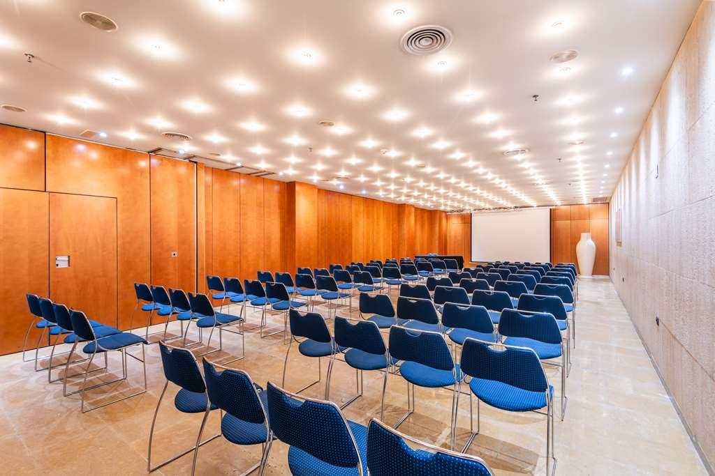 Hotel Castellon Center Affiliated By Melia Castellón de la Plana Konforlar fotoğraf